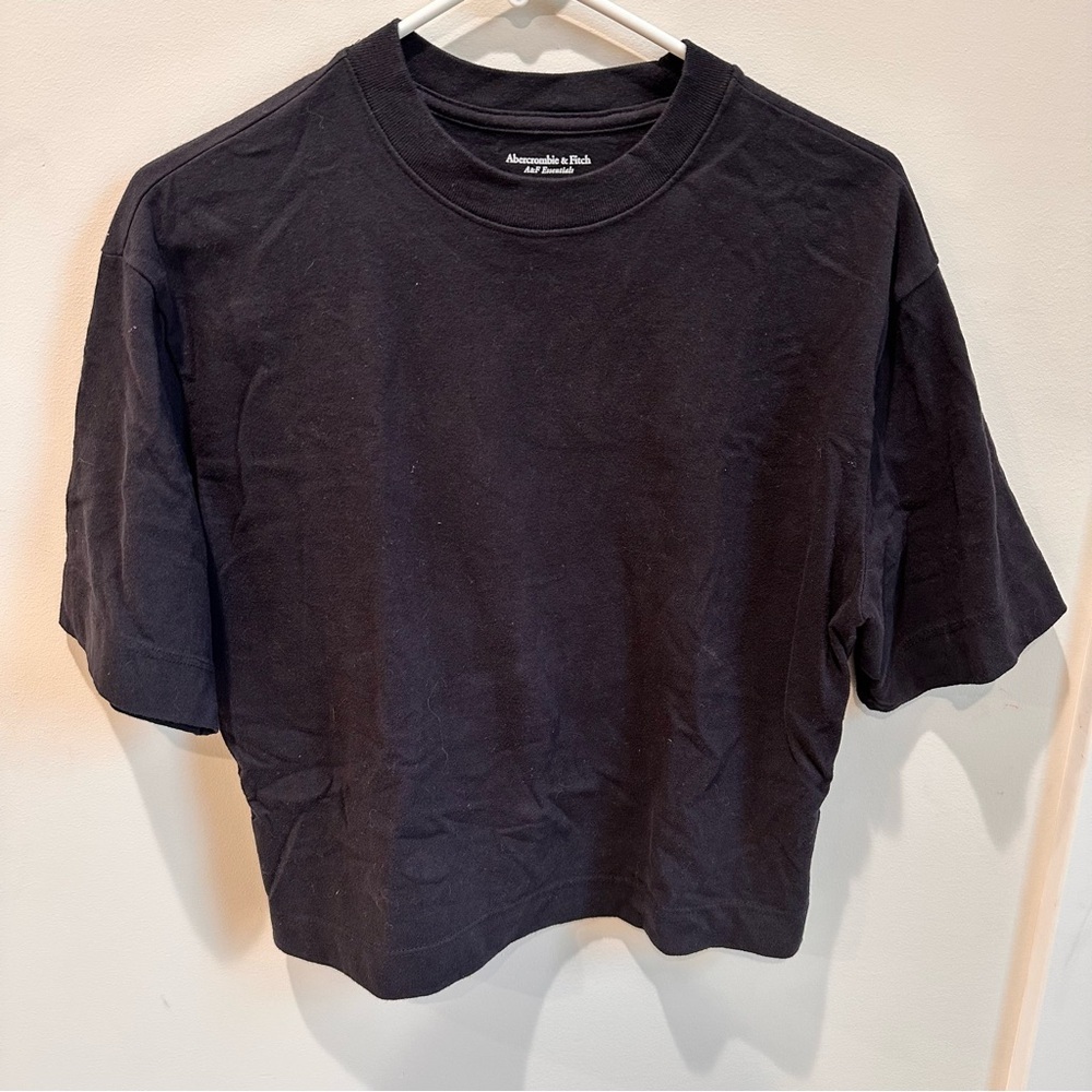 EUC Abercrombie & Fitch Black Crew Neck Tee